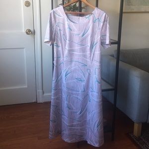 Vintage ‘90s-style zip-back dress